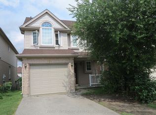 692 Oakcrossing Rd, London, ON N6H5V9