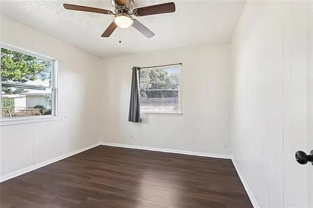 2123 Browning Ln — Photo 8