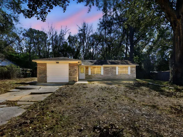 3529 Wood Hill Dr, Tallahassee, FL 32303