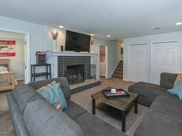 6153 Thunderbird Dr — Photo 8