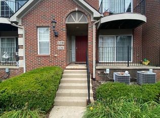 119 W Oakbrook Dr, Ann Arbor, MI 48103