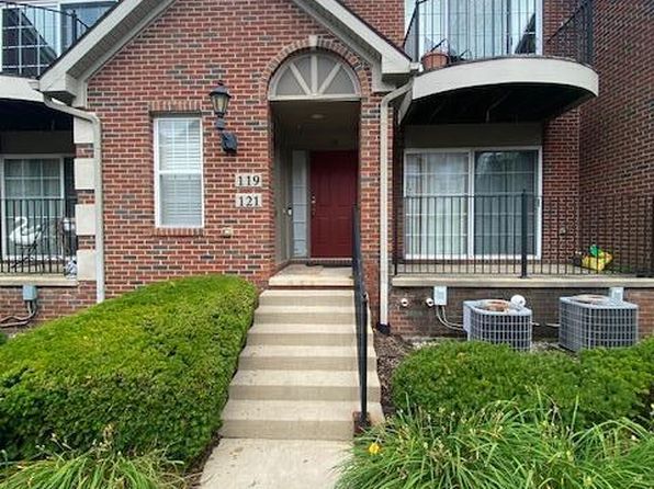 119 W Oakbrook Dr
