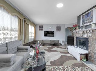 10080 143rd St, Surrey, BC V3T 4S8