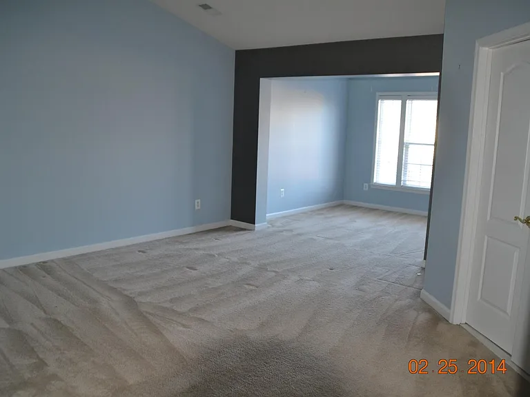 21958 Windy Oaks Sq — Photo 13