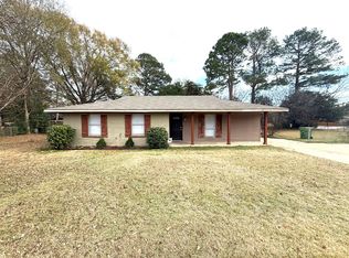 402 Mulligan Dr, Montgomery, AL 36117