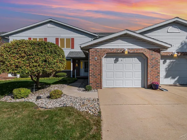 4 Wilshire Dr, Frankenmuth, MI 48734