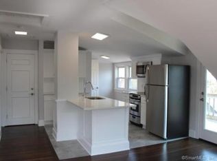 247 E Putnam Ave, Cos Cob, CT 06830