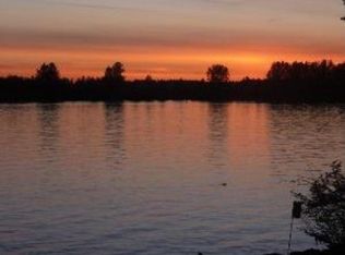 21026 Snag Island Dr E, Lake Tapps, WA 98391