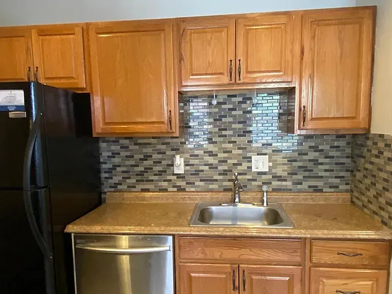 204 H St #1 — Photo 2