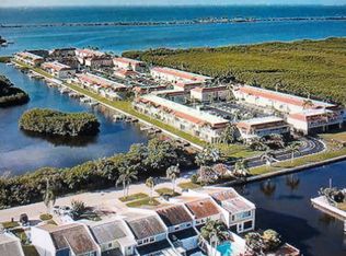 8814 Bay Pointe Dr #203, Tampa, FL 33615