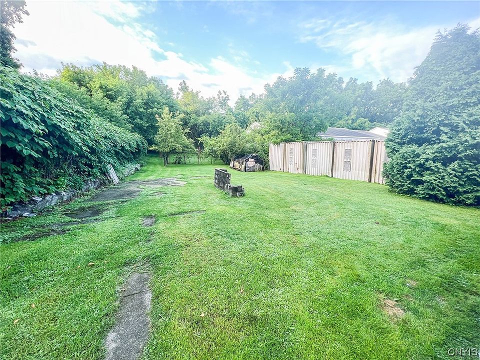 112 Clark St, Auburn, NY 13021 Zillow