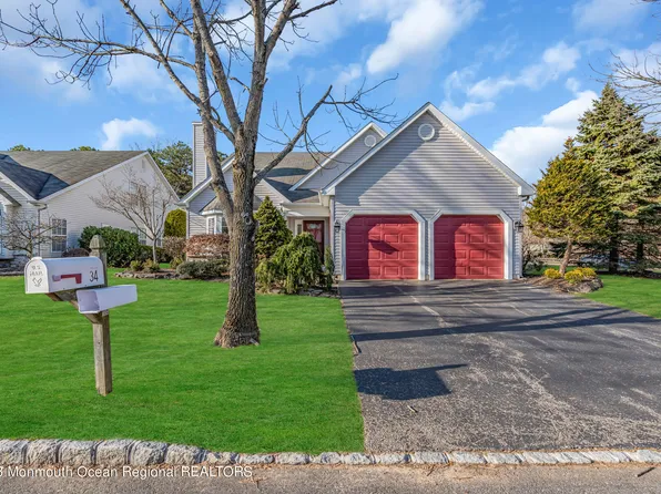 34 Sandhurst Road, Lakewood, NJ 08701
