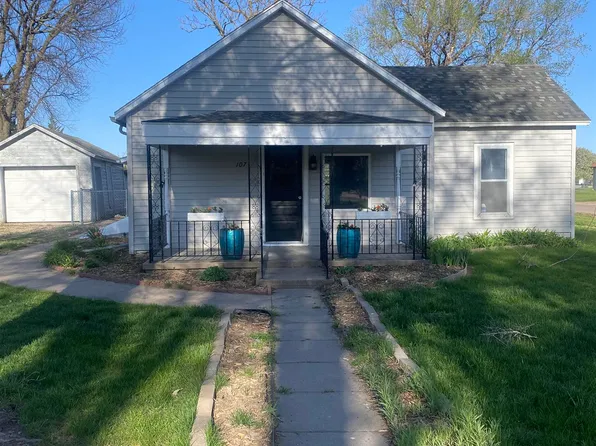 107 N Doane Ave, Kenesaw, NE 68956
