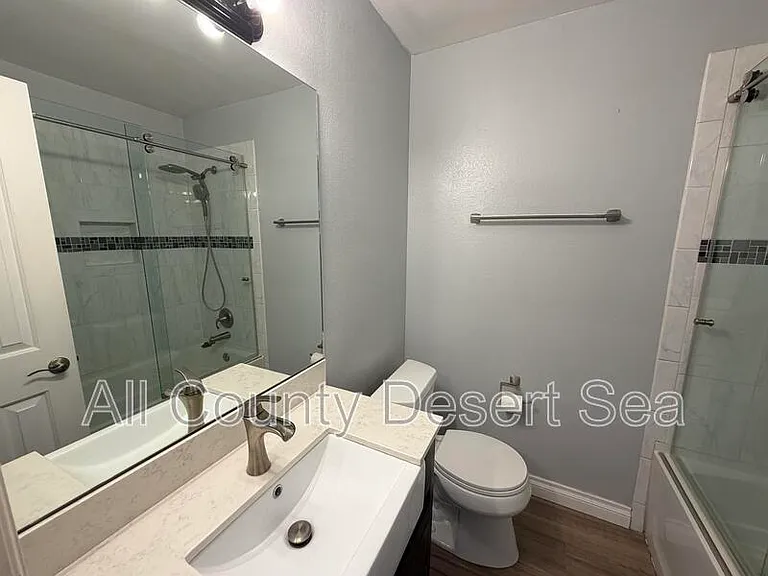 18527 San Antonio St — Photo 8