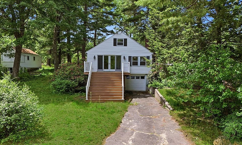 1st image of 28 Lake Dr
