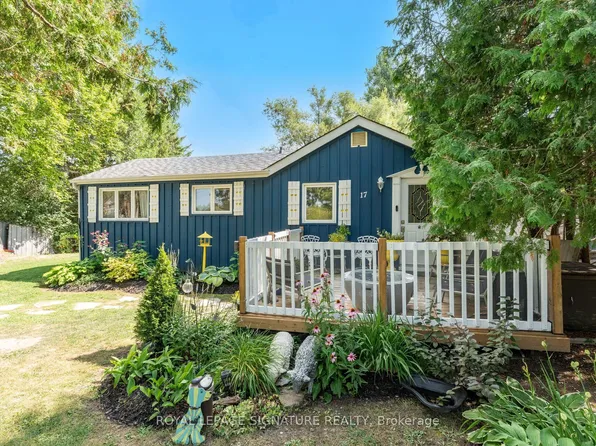 17 Mustard St, Uxbridge, ON L9P 1R2