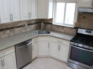 21 Hickory Rd FLOOR 2, Pt Washington, NY 11050