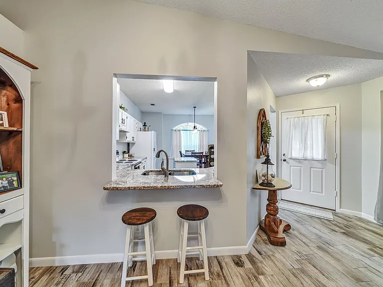 1696 Valparaiso Blvd — Photo 7