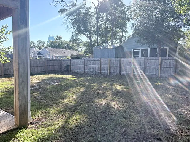 3 bed, 1716 sqft, $2,500 — Photo 4