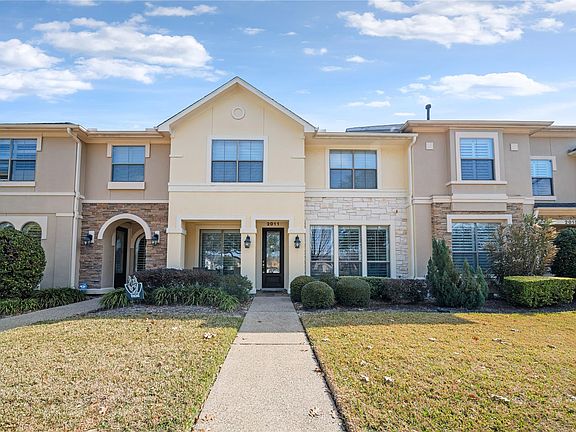 3rd image of 2011 Spring Cedar Ln