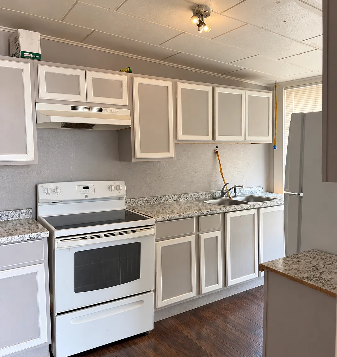 1 bed, 880 sqft, $895 — Photo 2