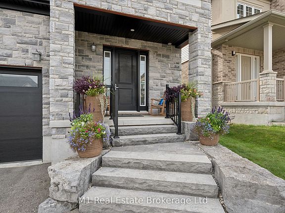 2nd image of 545 Bridgemill Cres
