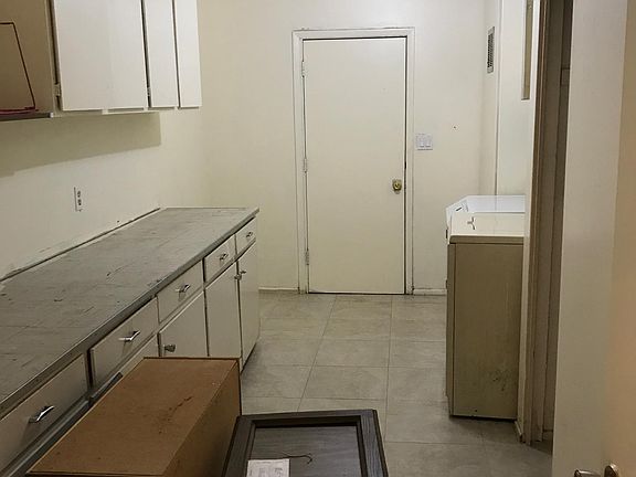 4th image of 4143 N 43rd Ave