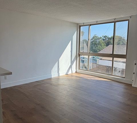 4th image of 3546 Del Amo Blvd APT 7