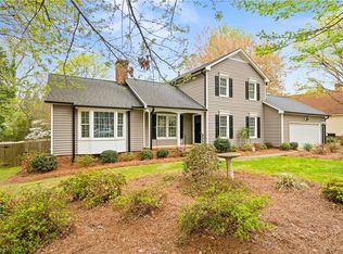 516 Edinburgh Dr, Burlington, NC 27215