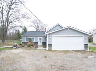 14011 Whitney Rd, Strongsville, OH 44136