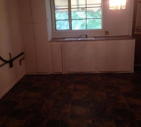 4th image of 2436 Ferris Park Dr