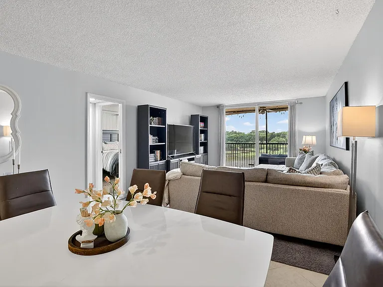 3001 W Rolling Hills Cir #501 — Photo 13