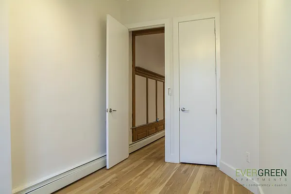 Rented by ERNY LLC | media 13