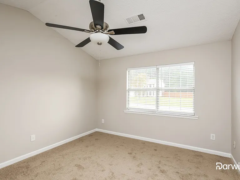 3710 Cobblestone Dr — Photo 12
