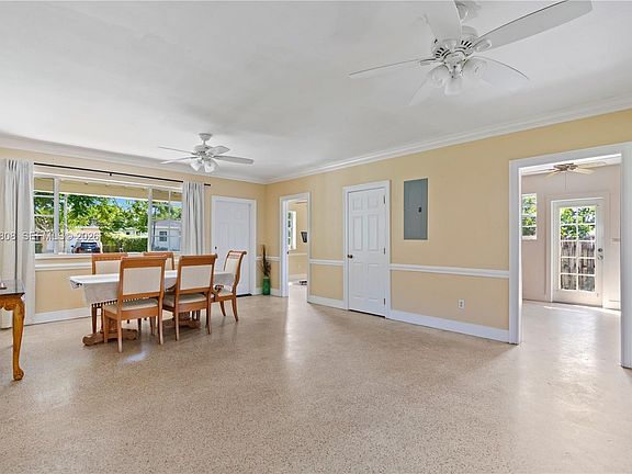 4th image of 6027 SW 15th St