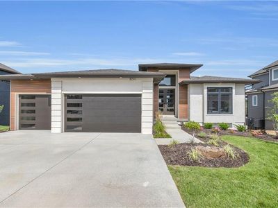 8011 Brockway St, Lenexa, KS, 66220