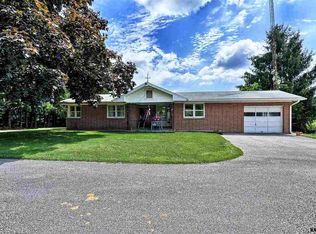 490 Blooming Grove Rd, Hanover, PA 17331