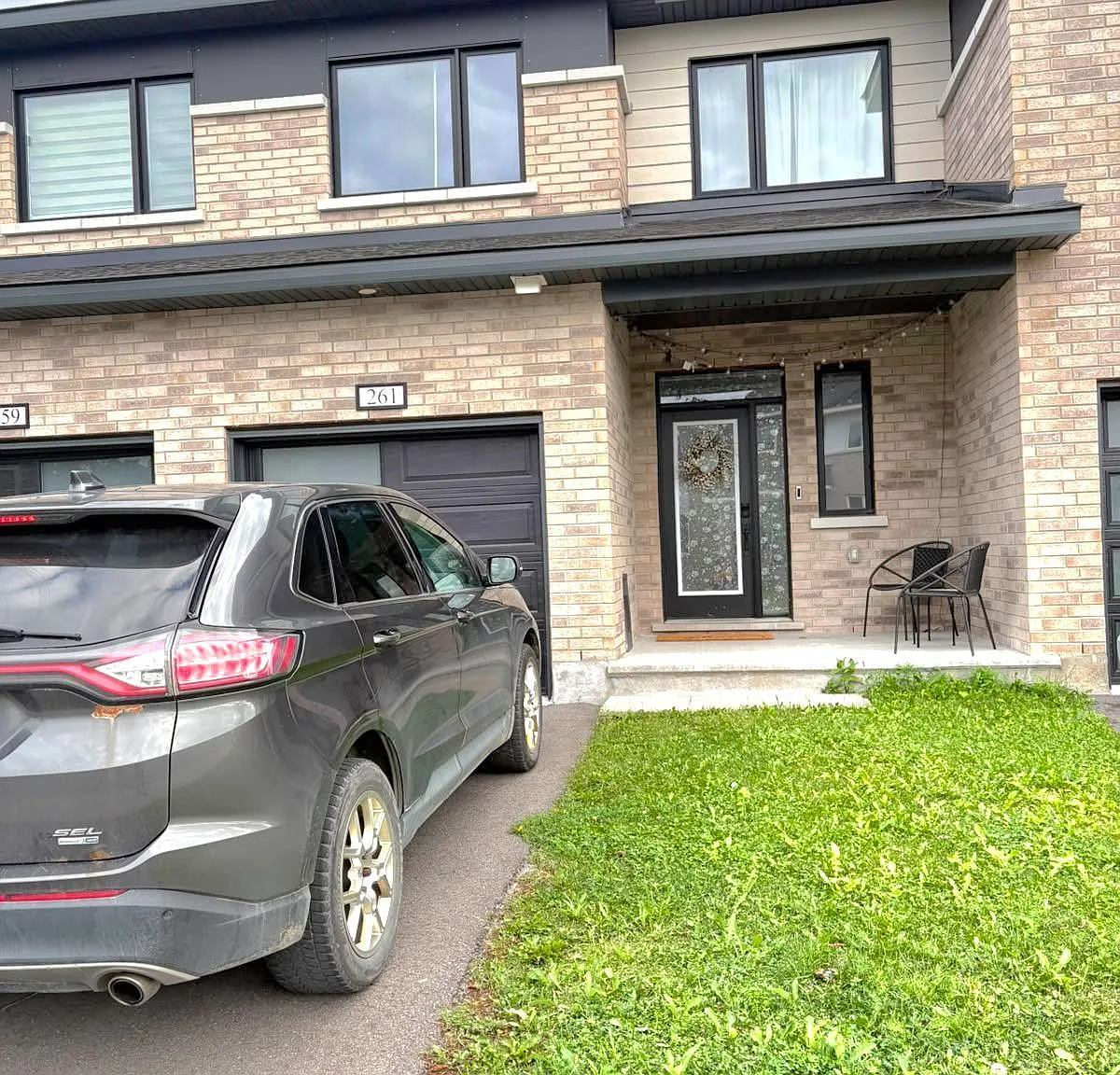 3 bed, $2,700 — Photo 1