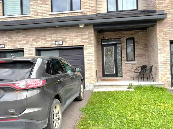 261 Ormiston Cres, Ottawa, ON K2J 7E4