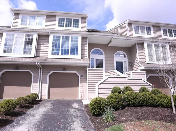 25 Cabot Ct, Wayne, PA 19087
