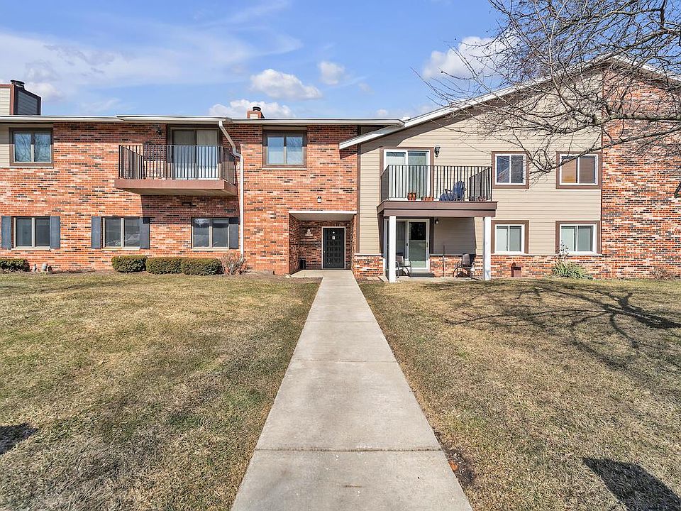 N84W15979 Menomonee AVENUE UNIT 204, Menomonee Falls, WI 53051 | Zillow