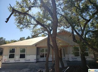 668 Appaloosa Dr, Fischer, TX 78623
