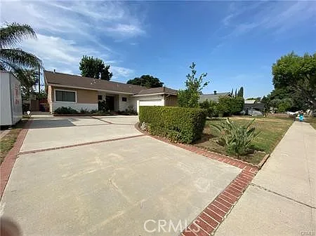 16250 San Jose St — Photo 2