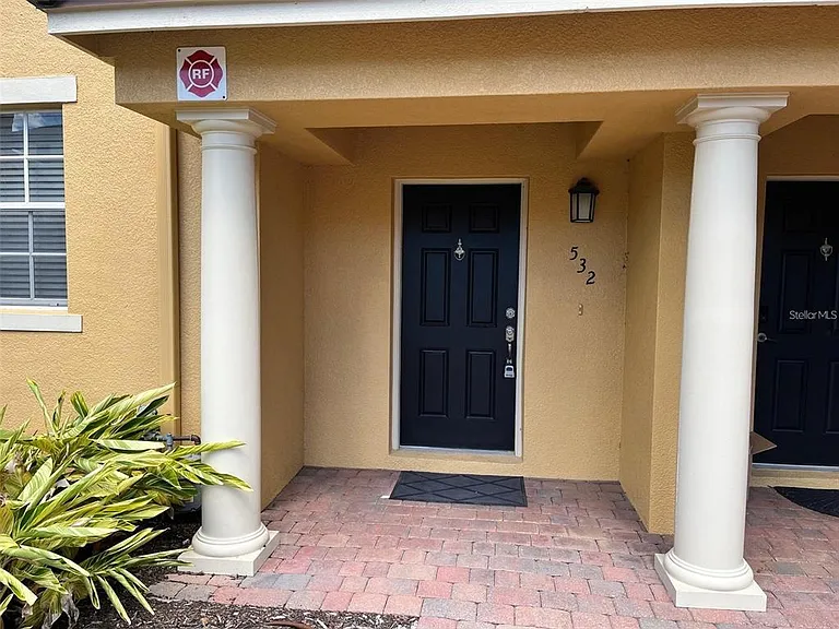 532 Jasmine Way — Photo 2