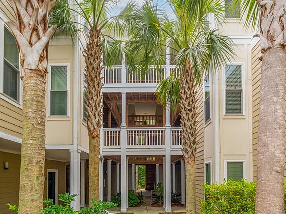Exterior Courtyard