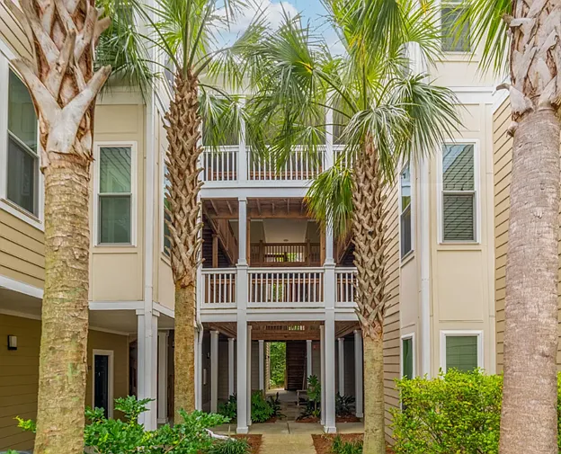 Exterior Courtyard