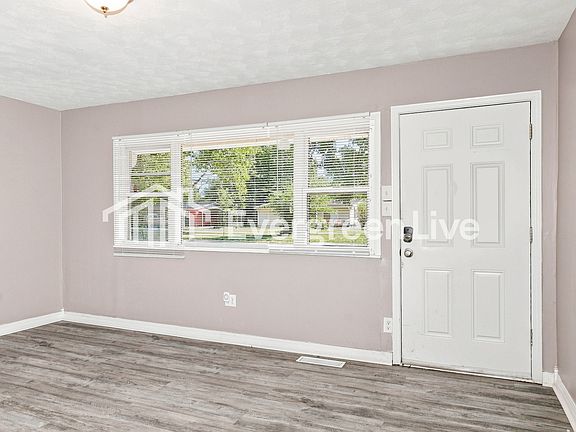 3rd image of 4408 Thrush Dr
