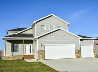 4418 12th St W, West Fargo, ND 58078