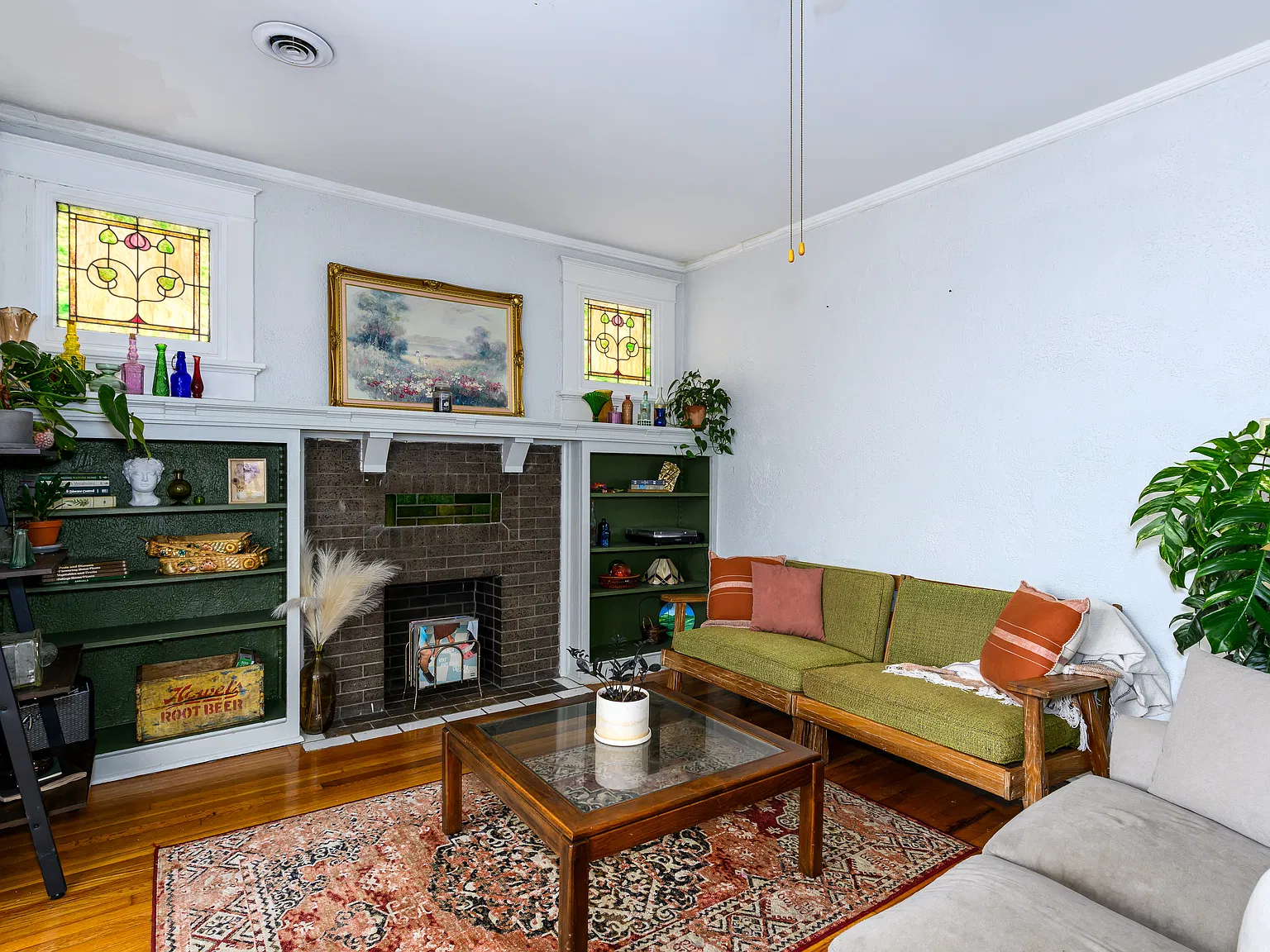 3 bed, 1300 sqft, $2,595 — Photo 3