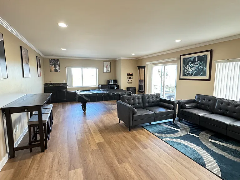 Laguna del Rey Apartments — Photo 34
